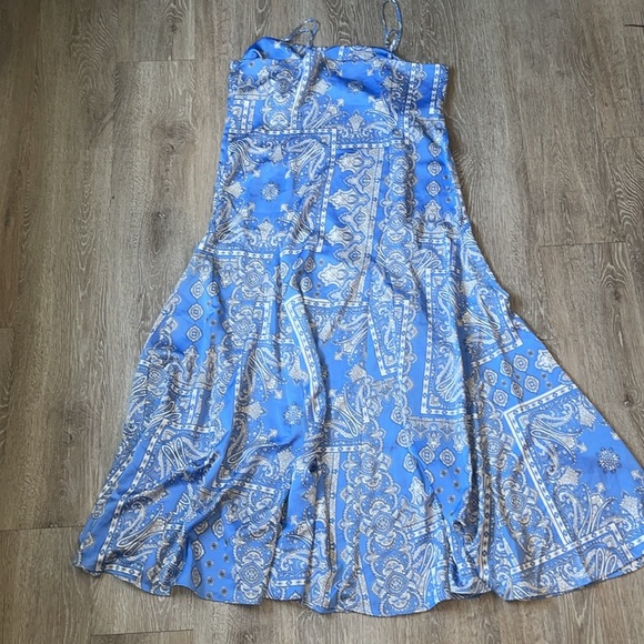 Loft Bandana Print Slip Dress Size 16 maxi length blue and white - Picture 8 of 8